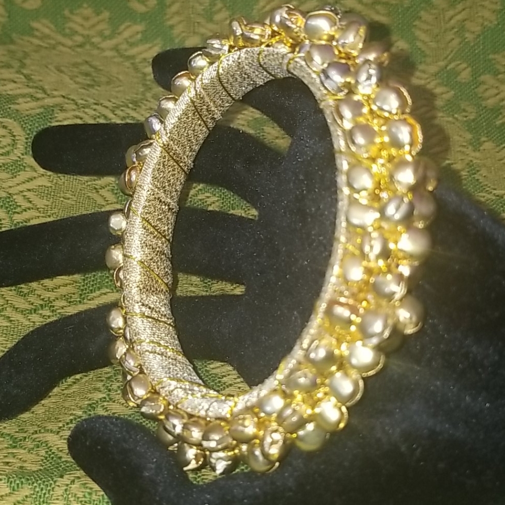 Bangle bracelet - Picture 2 of 3